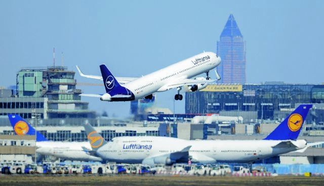 Lufthansa: Ακύρωσε πτήσεις προς το Ιράν λόγω φόβου για επιθέσεις
