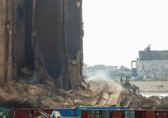 Λίβανος: Νέο ατύχημα στο λιμάνι της Βηρυτού ξυπνά εικόνες από την τραγωδία του 2020