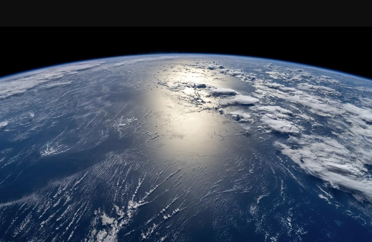 Γιγάντια τρύπα του όζοντος ανακαλύφθηκε στους τροπικούς – Επτά φορές μεγαλύτερη από της Ανταρκτικής