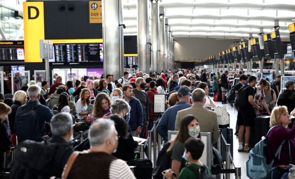 Λονδίνο: Ανώτατο όριο επιβατών στο αεροδρόμιο Χίθροου