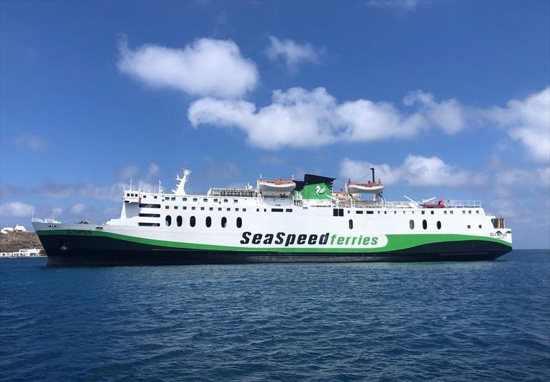 Coastal shipping: Contract for ferry service to Kasos and Karpathos inked