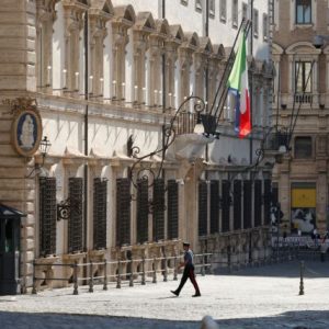 Ιταλία: Η πίεση των ομολόγων φθάνει στην…πόρτα της Ρώμης