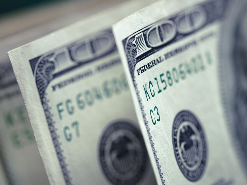 Δολάριο: Ενισχύεται και απειλεί τα κέρδη των εταιρειών του S&P 500