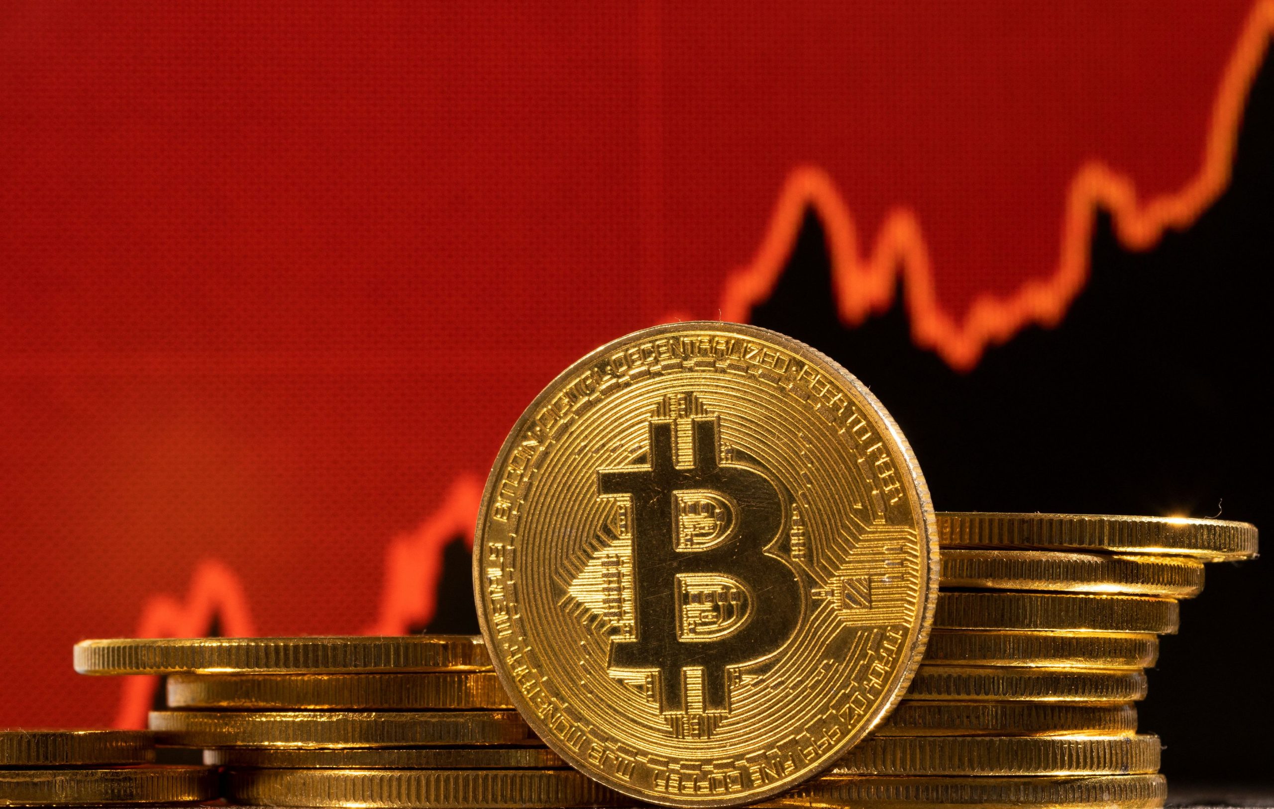 Bitcoin: Σε υψηλό έξι εβδομάδων πάνω από τις 24.000 δολ.