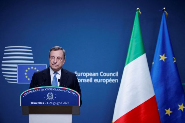 Η Ιταλία στην κόψη του ξυραφιού – «Μπλόκο» στον Ντράγκι, αγωνία στην ΕΕ