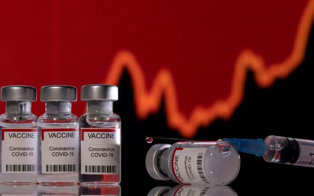 Moderna: Αναπτύσσει επικαιροποιημένα εμβόλια κατά των νέων υποπαραλλαγών της Όμικρον