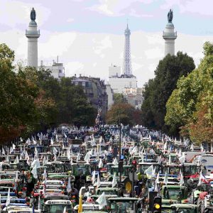 Γαλλία: Με εξαγγελία μέτρων επιχειρεί να κάμψει τις αντιδράσεις για τη Mercosur η κυβέρνηση