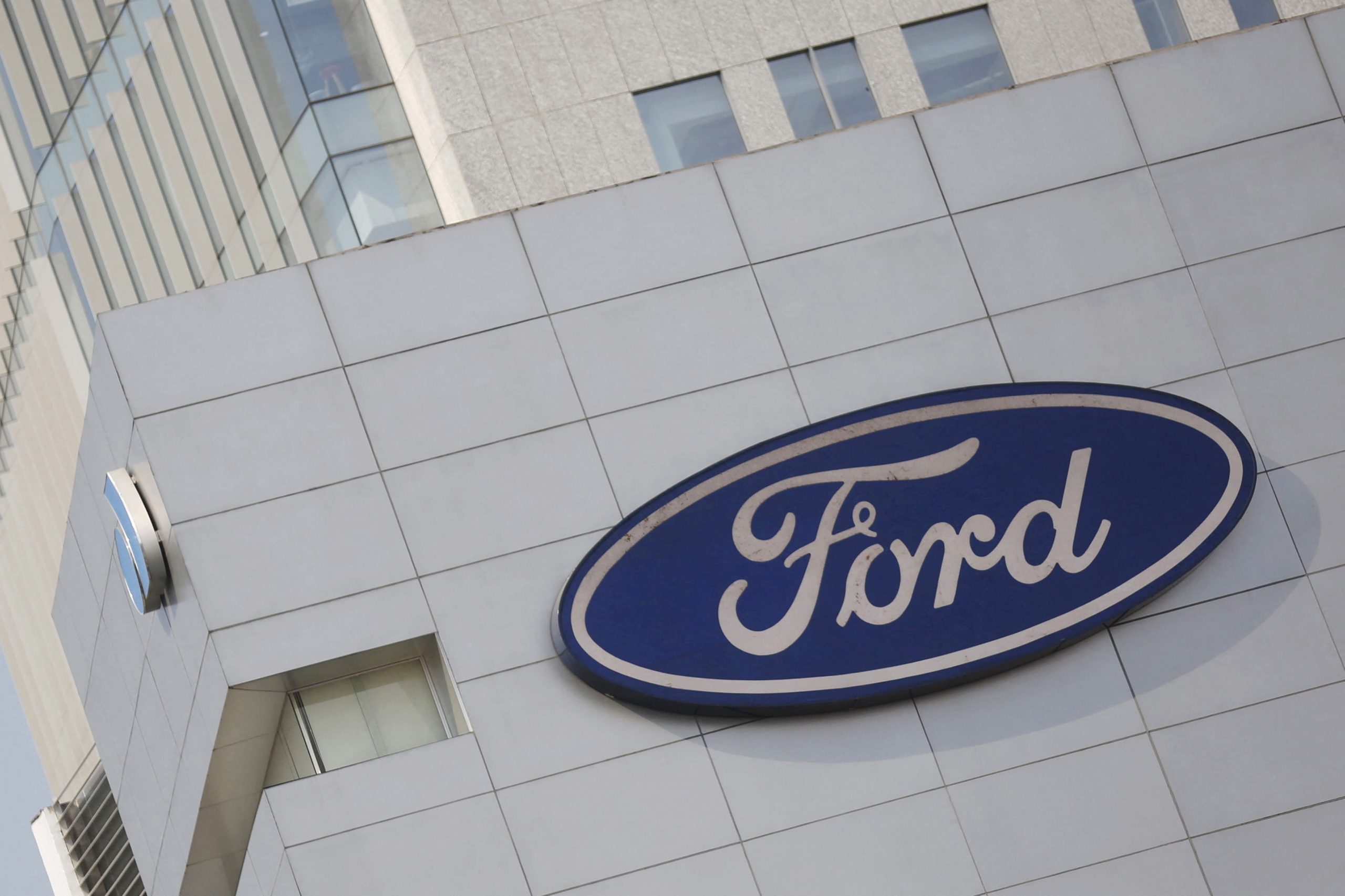 ΗΠΑ: Έρευνα για τη συνεργασία της Ford με κινεζική κατασκευάστρια μπαταριών