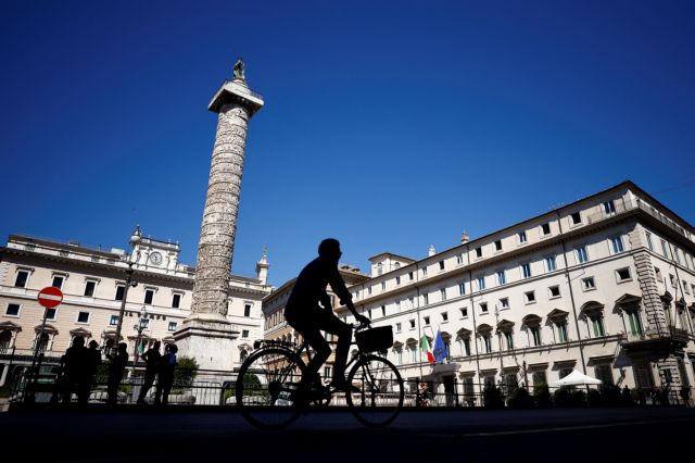 Ιταλία: Οι επενδυτές ανησυχούν πως η αλλαγή κυβέρνησης θα θέσει σε κίνδυνο τα κονδύλια του Ταμείου Ανάκαμψης