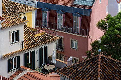 Πορτογαλία: Είδος προς εξαφάνιση οι φθηνές κατοικίες