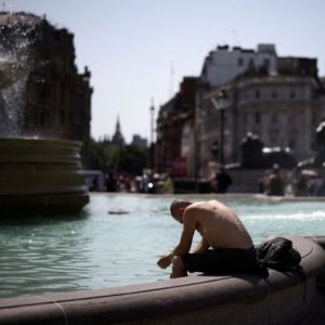Ευρώπη: Ο ακραίος καύσωνας σκοτώνει ανθρώπους και την οικονομία