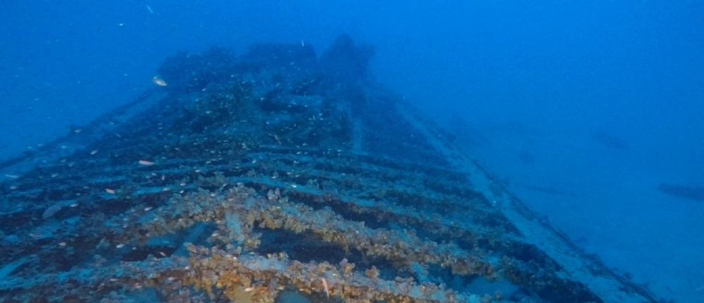 Unknown shipwreck located in the sea off Kythnos