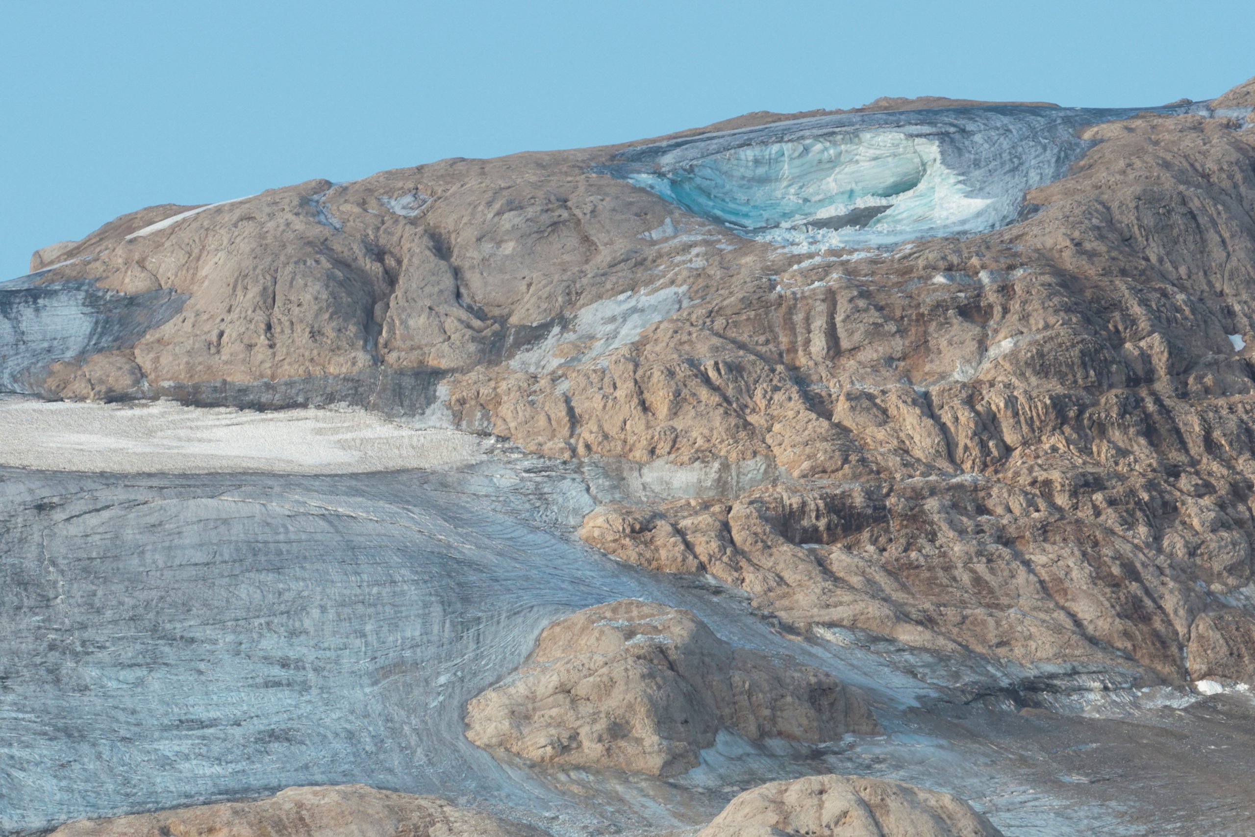 Ιταλία: Η κατάρρευση του παγετώνα Marmolada συνδέεται άμεσα με την κλιματική αλλαγή