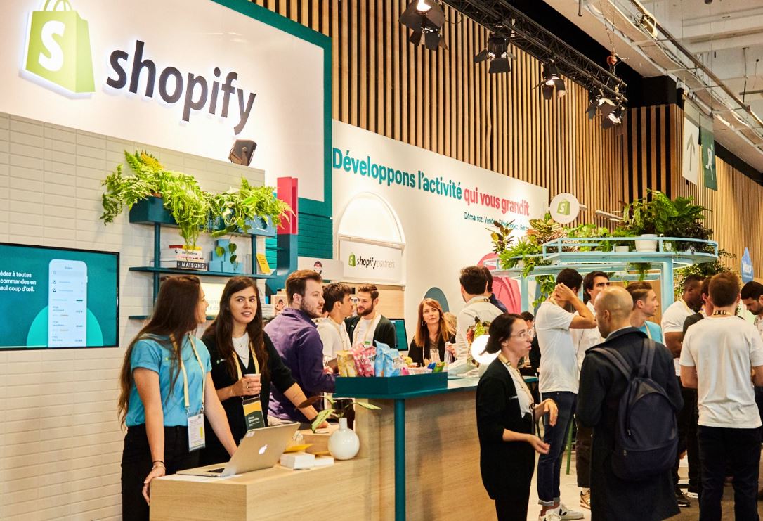 Shopify: «Βουτιά»15% της μετοχής μετά την ανακοίνωση 1.000 απολύσεων