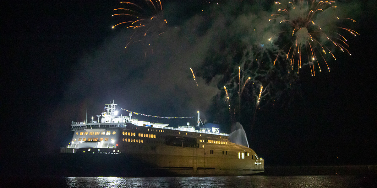 Βρετανία: Το νεότευκτο φέρι της DFDS έβαλε «πλώρη» για τη Μάγχη