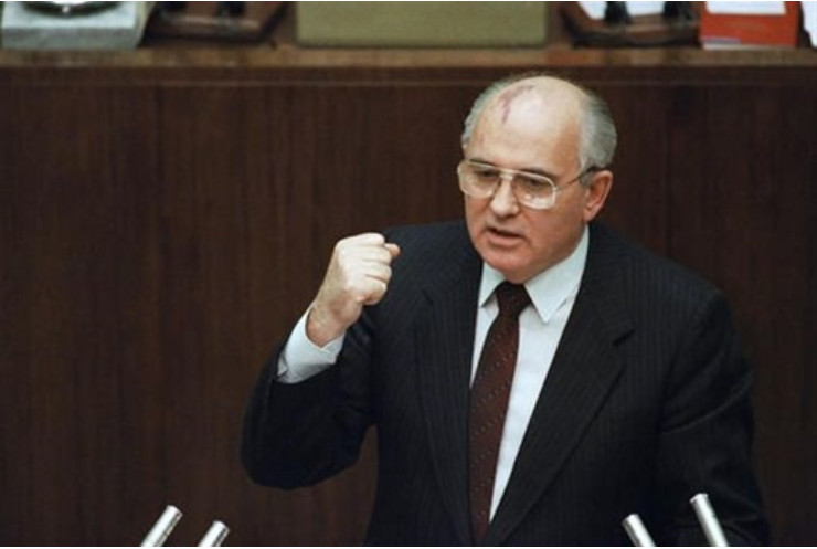 Γκορμπατσόφ: Πού έπασχε το τολμηρό πολιτικό σχέδιο του