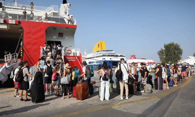 Ακτοπλοΐα: Αυξημένη κατά 15% η κίνηση τον Δεκαπενταύγουστο