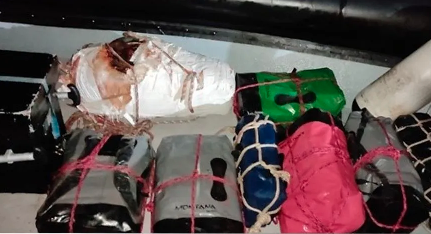 Ισπανία: 200 κιλά κοκαΐνης στα ύφαλα φορτηγού πλοίου