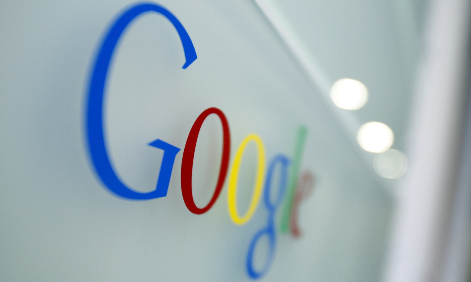 Google unveils Greek investment