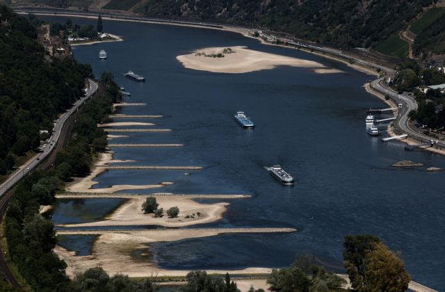 Ευρώπη: Η πτώση της στάθμης των ποταμών θέτει σε κίνδυνο τις φιλοδοξίες για το κλίμα