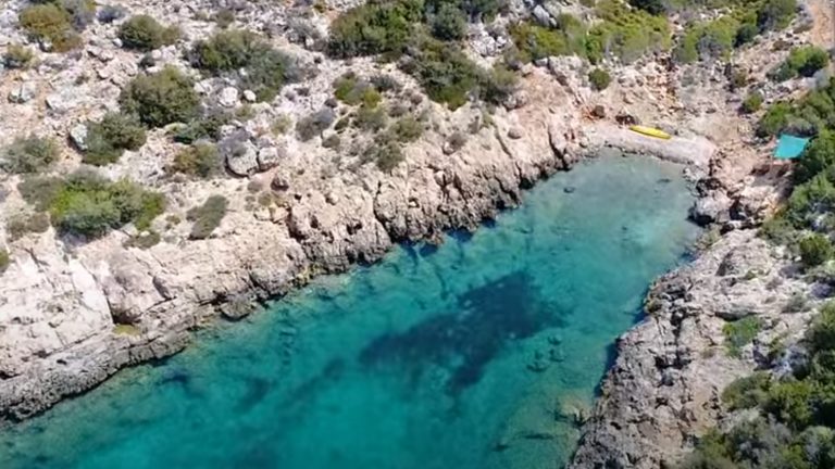 The “Hermit Fjord”: A hidden gem of a beach discovered by accident  (vid)