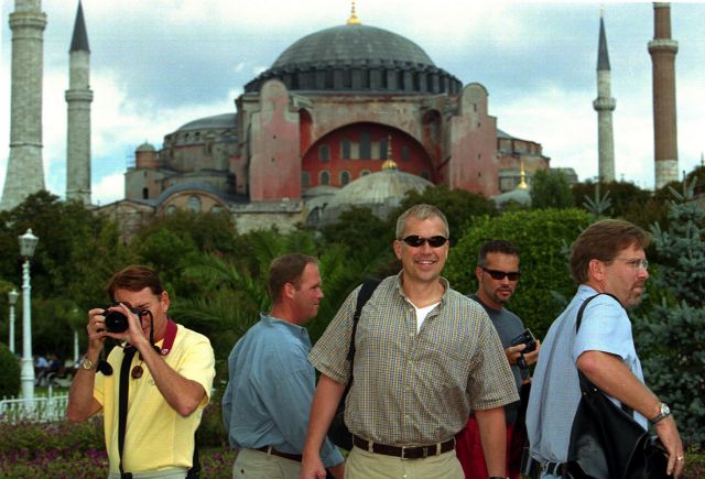 Τουρκία: Τα αμφιλεγόμενα Erdoganomics, η φθηνή λίρα και το στοίχημα του τουρισμού