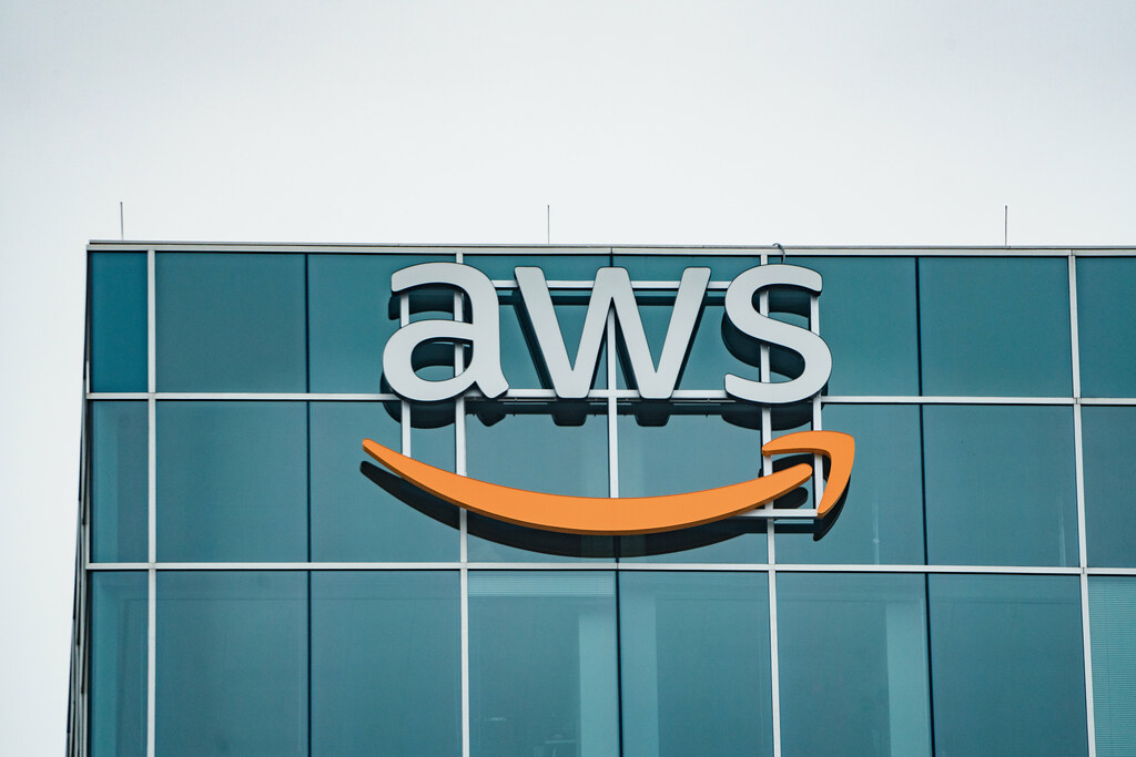 Amazon: Δωρεάν πιστώσεις σε startups για χρήση μοντέλων AI