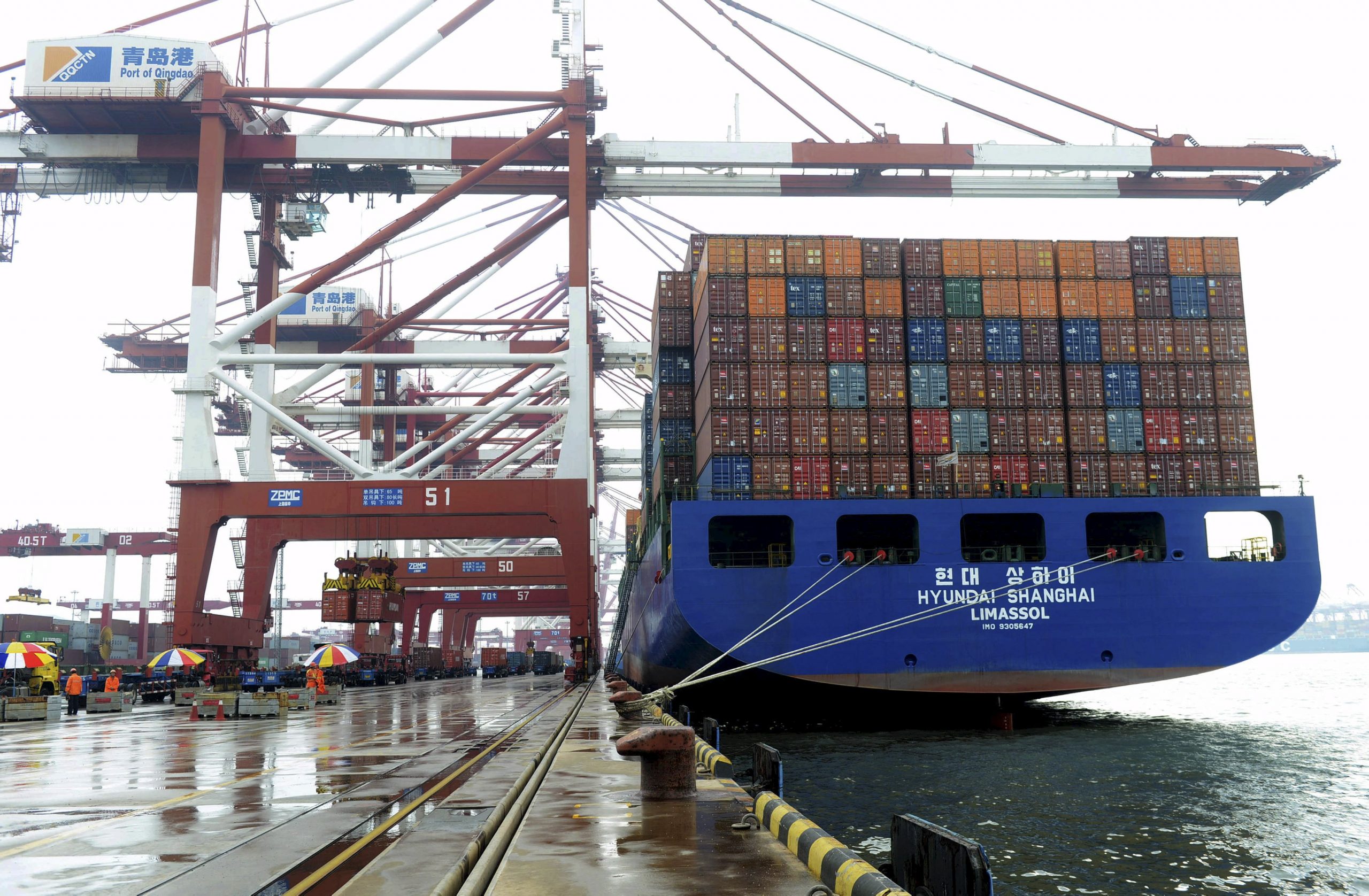 Κίνα: Βουτιά για τις εξαγωγές τον Αύγουστο – Συρρικνώθηκε το πλεόνασμα του εμπορικού ισοζυγίου