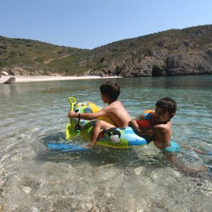 Evia Pass: Μέχρι την Τετάρτη οι αιτήσεις για το voucher των 150 ευρώ