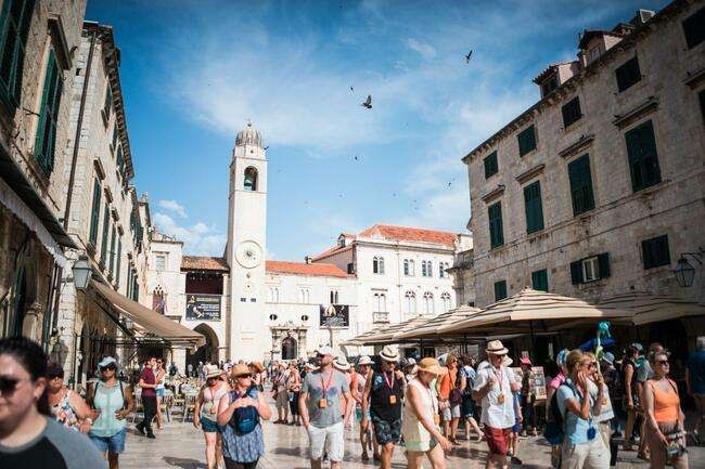 Τουρισμός: Οι 10 πόλεις στην Ευρώπη που ξεχειλίζουν από τουρίστες