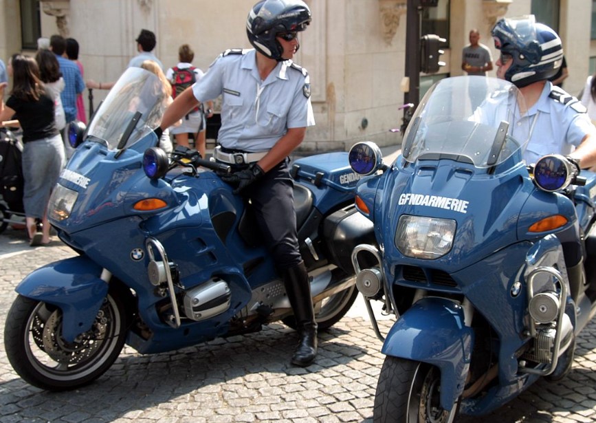 Γαλλία: Δημιουργεί σώμα «πράσινων αστυνομικών» που θα ασχολούνται με περιβαλλοντολογικές παραβάσεις και εγκλήματα