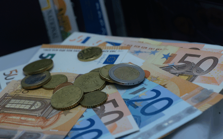Υπουργείο Οικονομικών: Πιστώνονται 46,84 εκατ. ευρώ σε πρώην εργαζόμενους τραπεζών που τέθηκαν σε ειδική εκκαθάριση