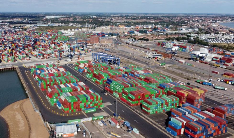 Βρετανία: Απεργία το μεγαλύτερο λιμάνι εμπορευματοκιβωτίων