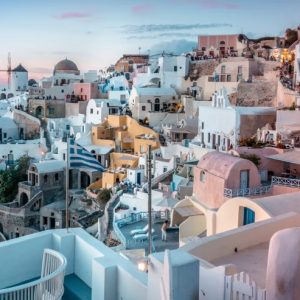 Airbnb: Οι βραχρόνιες μισθώσεις, βραχνάς για φοιτητές και εργαζόμενους στην Ευρώπη