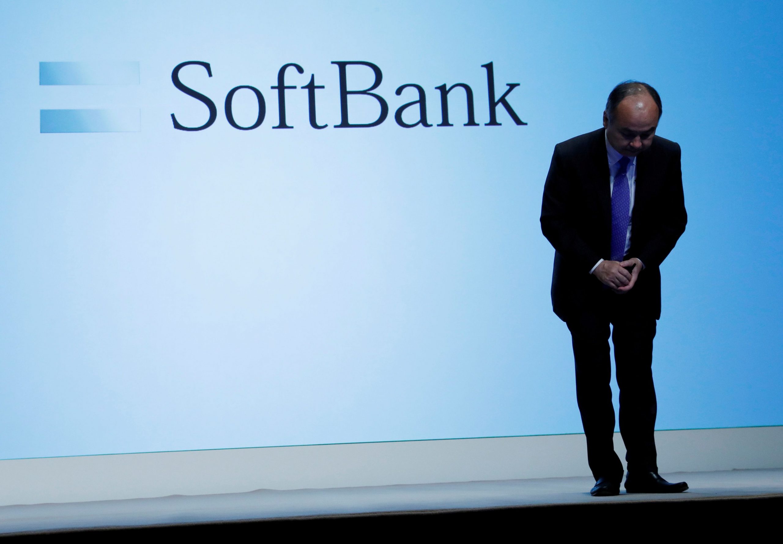 Softbank: Ιστορικές απώλειες 21,6 δισ. δολ. για το επενδυτικό ταμείο της
