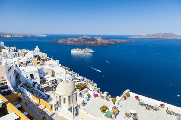 Έρευνα ETC: Η Ελλάδα σταθερά στην πρώτη πεντάδα δημοφιλών τουριστικών προορισμών και για το επόμενο εξάμηνο