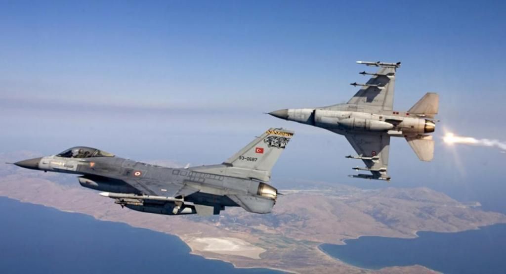 Νέες προκλήσεις στο Αιγαίο: 45 παραβιάσεις από τουρκικά μαχητικά