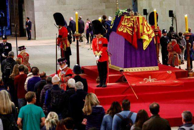 Βασίλισσα Ελισάβετ: Σήμερα η κηδεία – Το πρόγραμμα και οι υψηλοί προσκεκλημένοι
