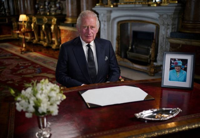 Βασιλιάς Κάρολος: Aποκαλυπτήρια για τα νέα χαρτονομίσματα με το πορτρέτο του