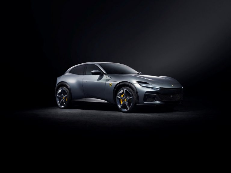 Ferrari με κοστούμι ελεύθερου χρόνου