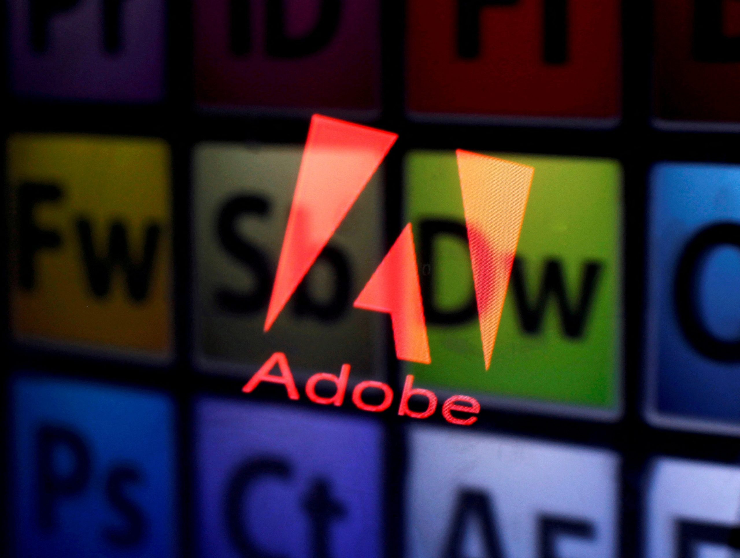 Adobe: Mεγάλο deal 20 δισ. δολ. για εξαγορά της startup Figma