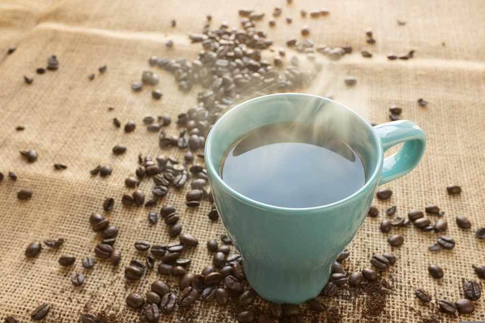 Μελέτη: Η καφεΐνη μειώνει κατά 0,1 δευτερόλεπτο τον χρόνο στο 100αρι