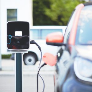 «Recharge»: Νέα εφαρμογή για εύκολη αναζήτηση σημείων φόρτισης για ηλεκτρικά οχήματα