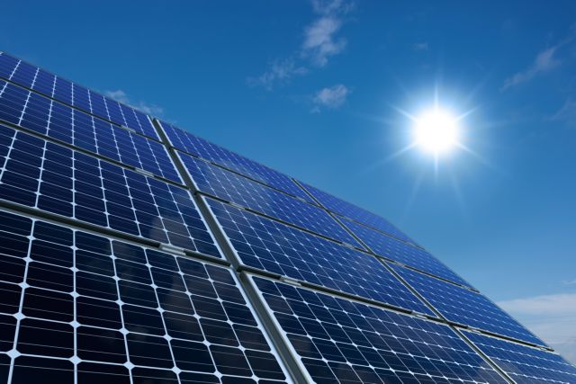 Photovoltaics: Greek gvt plan for free electricity in 38 mountain municipalities