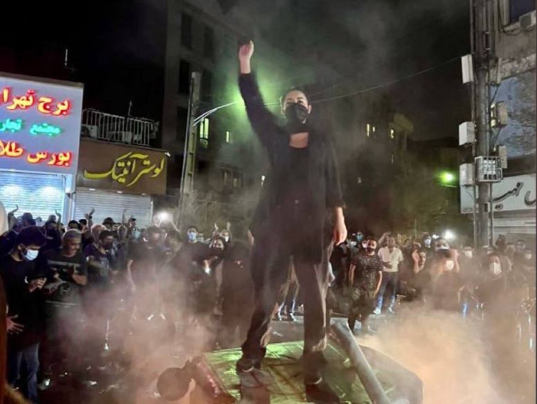 Ιράν: Σκληραίνει τη στάση του το καθεστώς – «Καμία επιείκεια» στους διαδηλωτές
