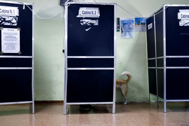 Ιταλία: Αστάθμητος παράγοντας της έκβασης των εκλογών η αποχή