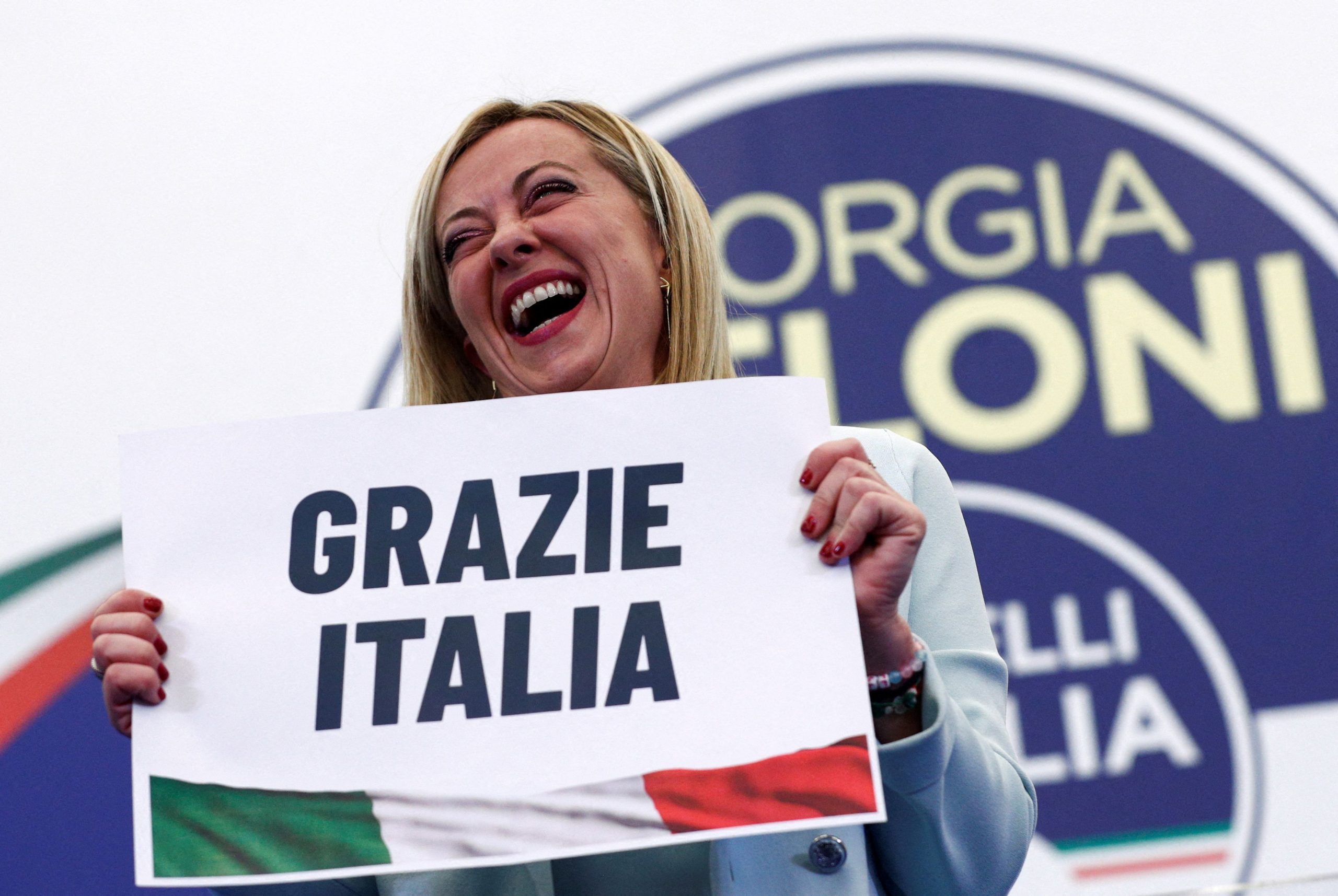 Τζόρτζια Μελόνι: Ποια είναι πραγματικά η σκληροπυρηνική πολιτικός που αναλαμβάνει την εξουσία στην Ιταλία