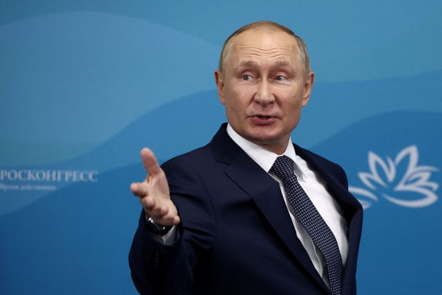 Ρωσία: Σε πτώση το ρούβλι μετά το διάγγελμα Πούτιν