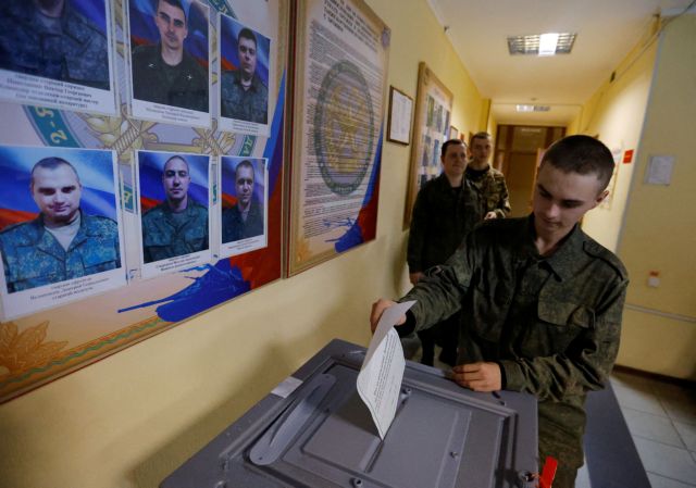 Ρωσία: Σε Μόσχα και Αγία Πετρούπολη διαδηλώνουν υπέρ των δημοψηφισμάτων σε ανατολικές περιοχές της Ουκρανίας
