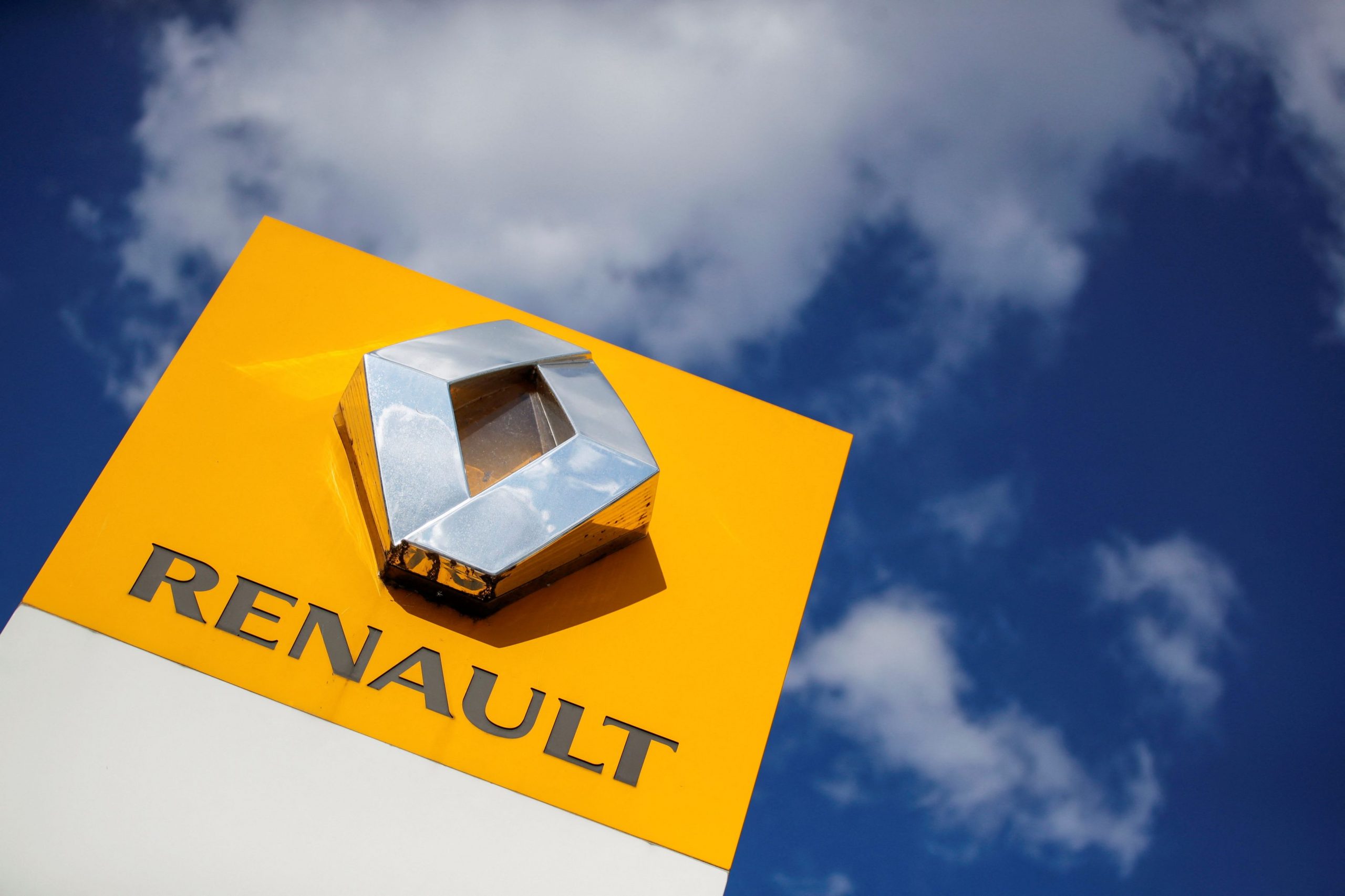 Συνεργασία Renault και Geely με «βλέμμα» και στην ηλεκτροκίνηση